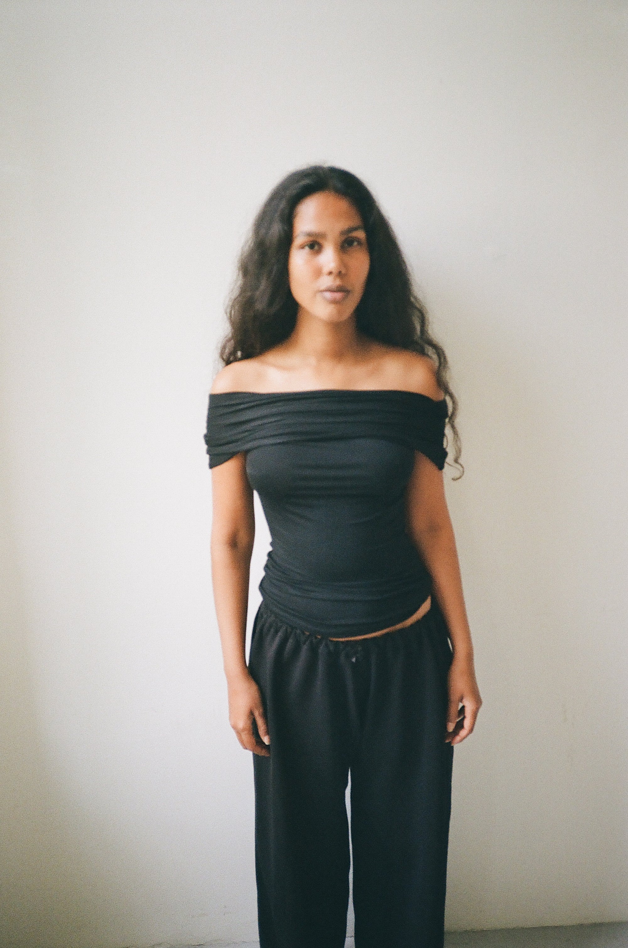 Off shoulder top in viscose, black