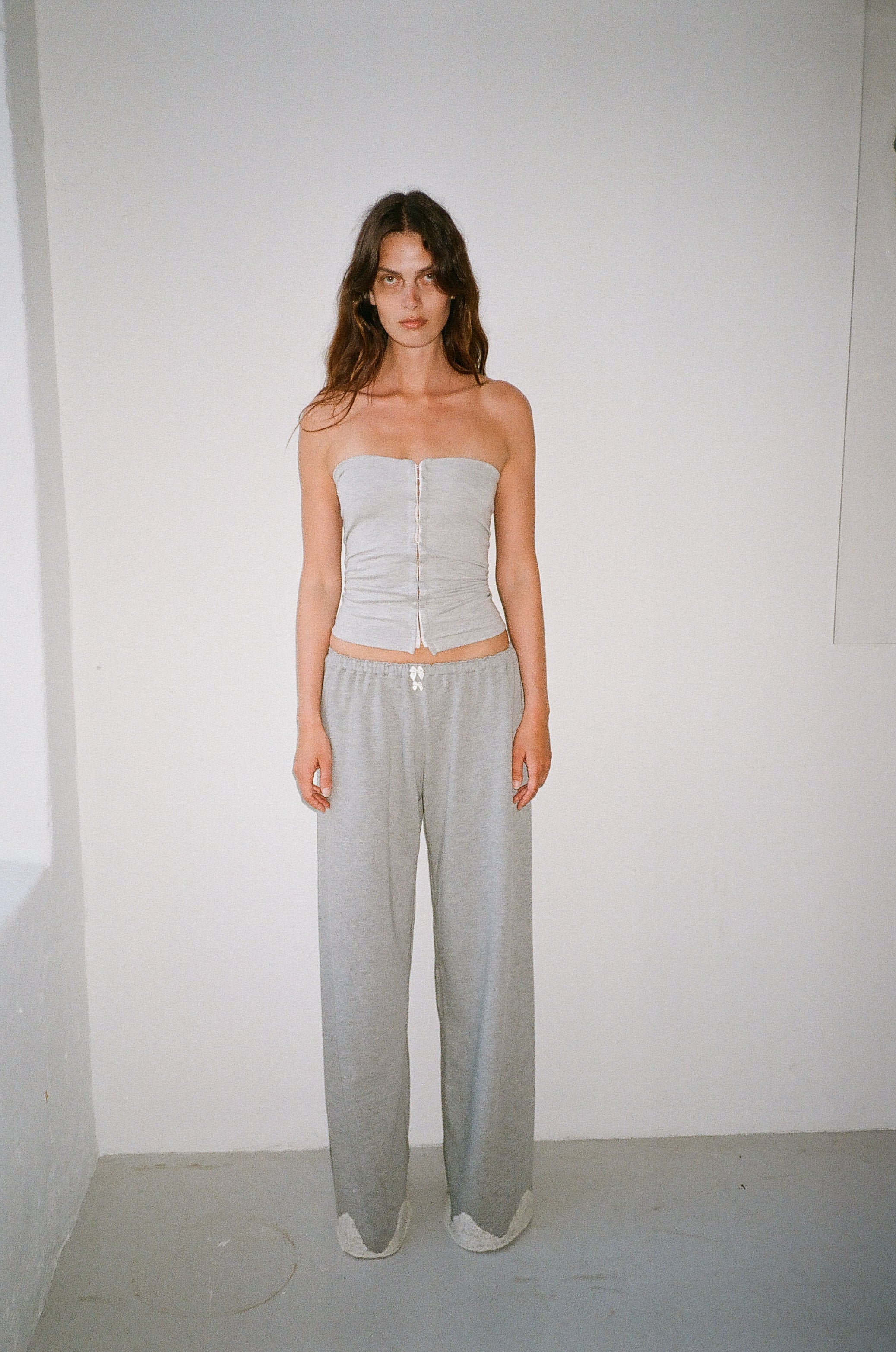 Lace sweatpants in cotton, light grey melange – GABI GAMÉL