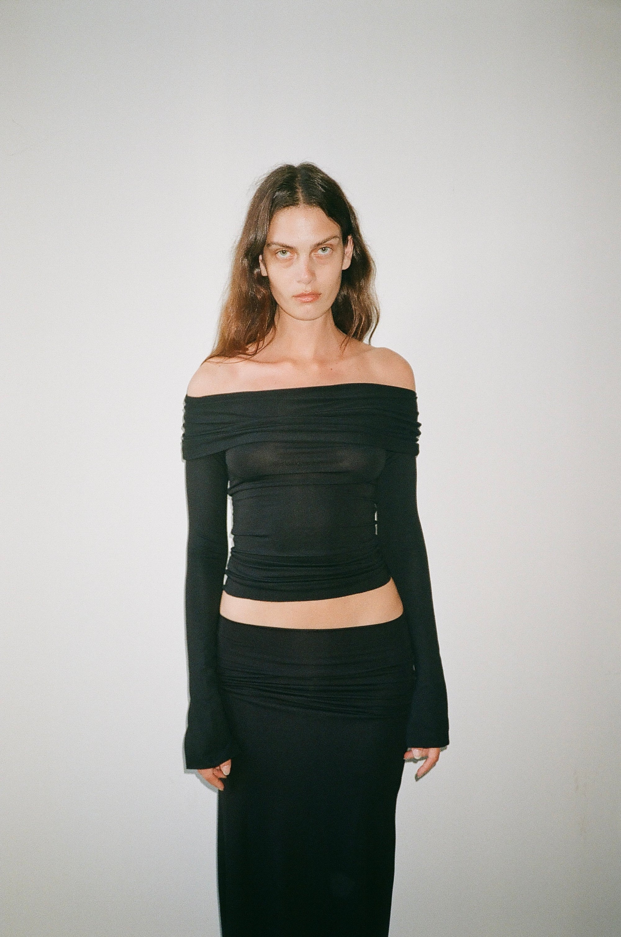 Long sleeved off shoulder top in viscose, black