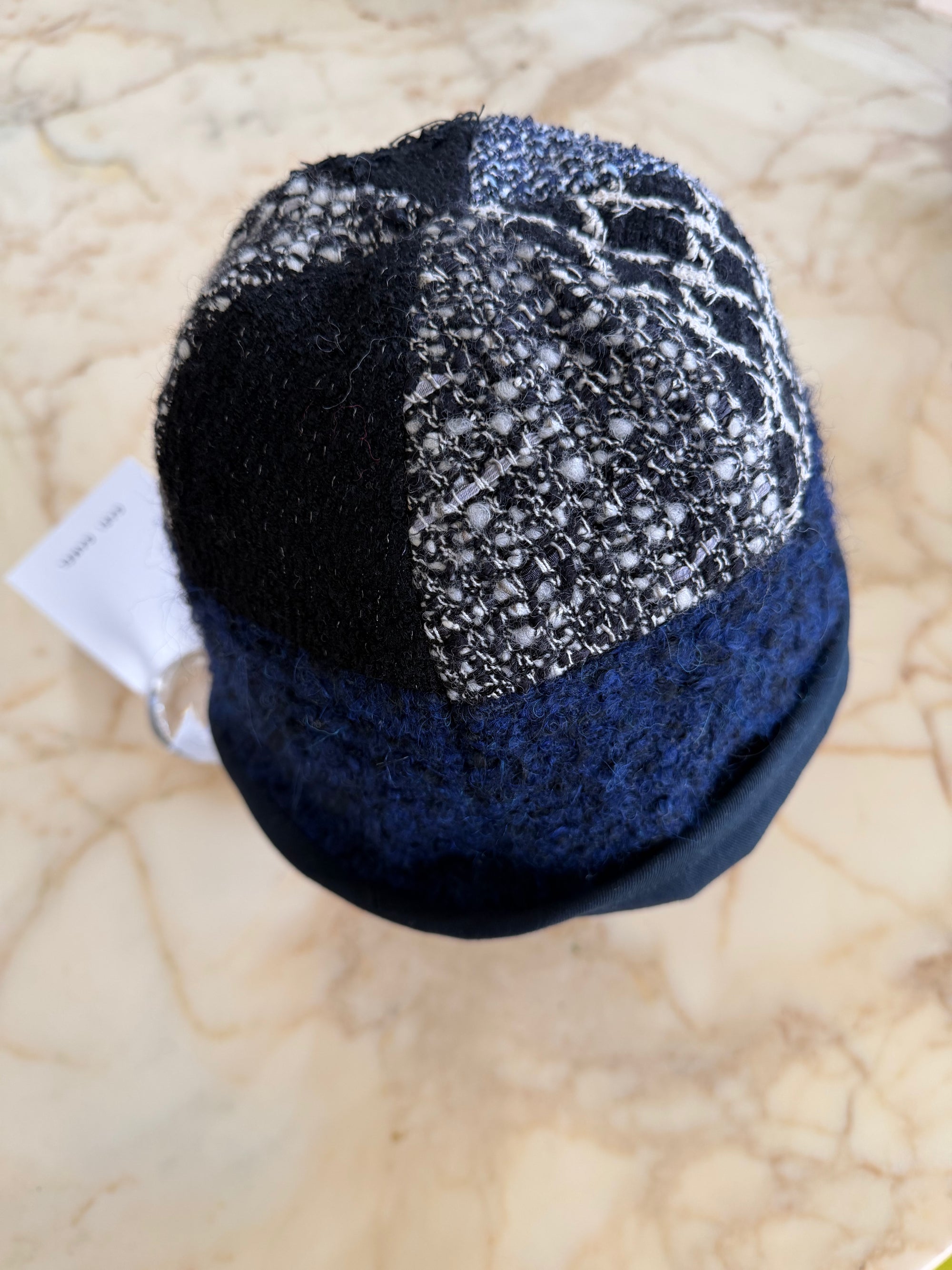 Bucket hat 04
