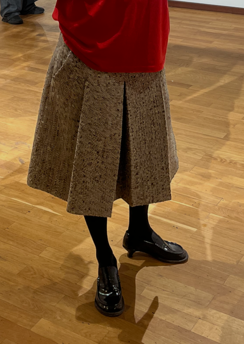 Full-lenght pleated skirt in mushroom bouclé wool blend